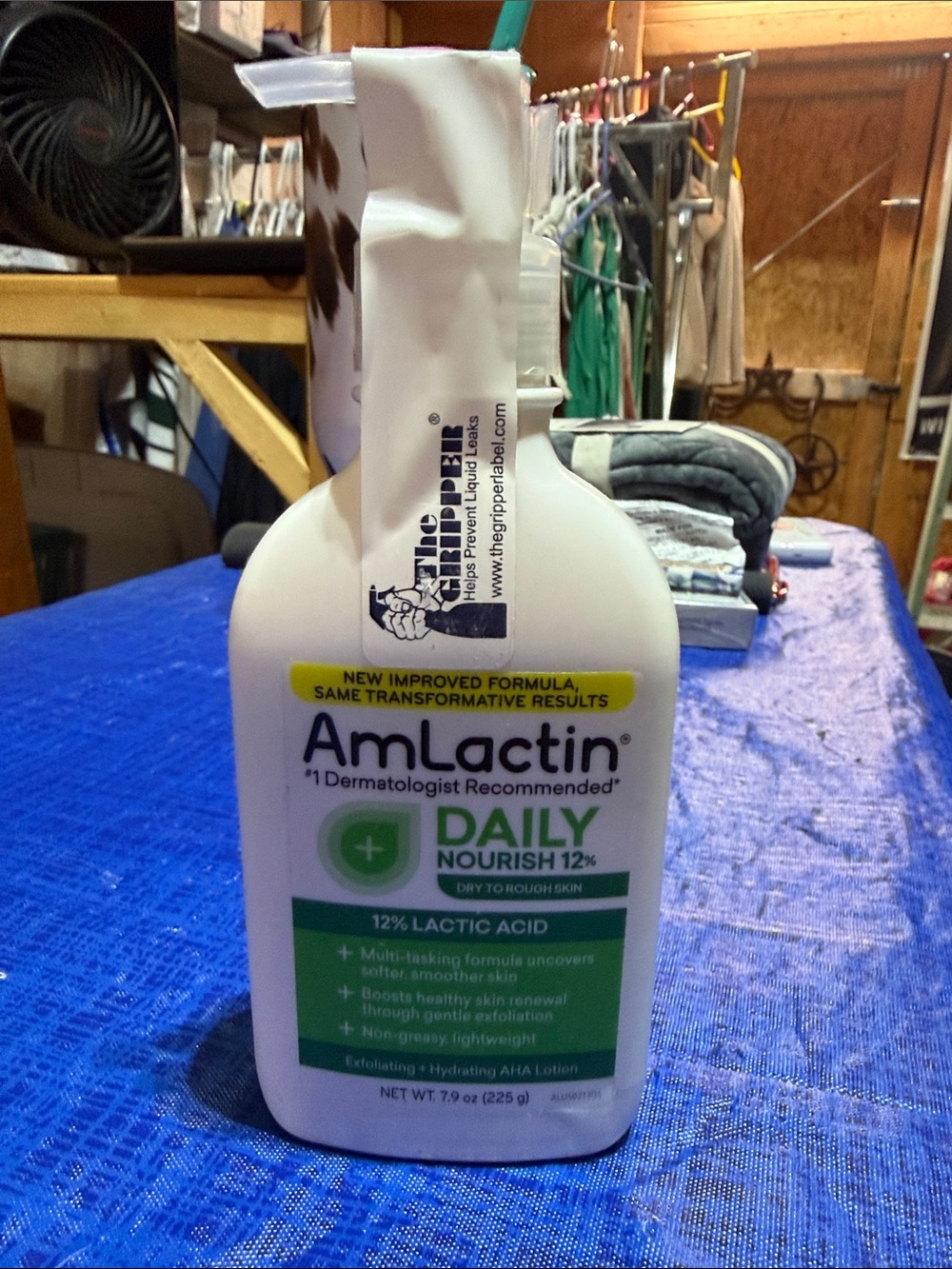Source Unknown AmLactin Daily Nourish Lotion - White with Green Label